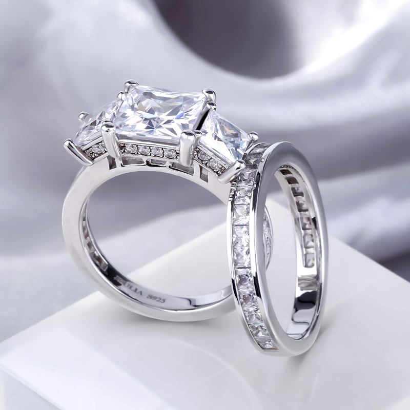 Jeulia Three Stone Princess Cut Sterling Silver Ring Set - Jeulia Jewelry